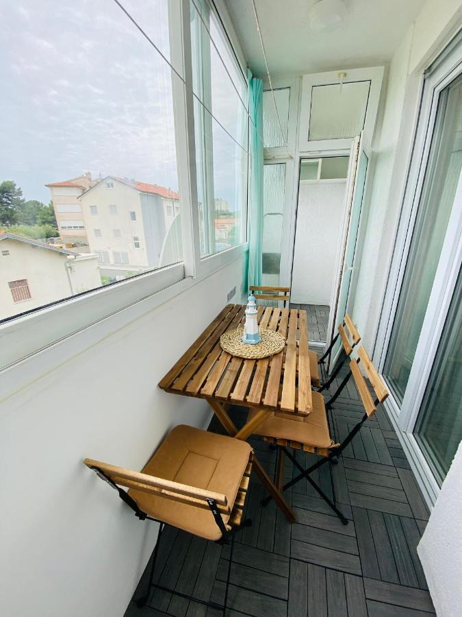 Exceptional Apartment With 2 Bedrooms Near The Sea بولا المظهر الخارجي الصورة